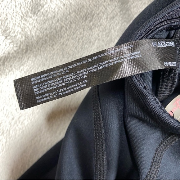 Free People Movement Here On Out Shortsie Romper Sz S Black - Picture 10 of 10